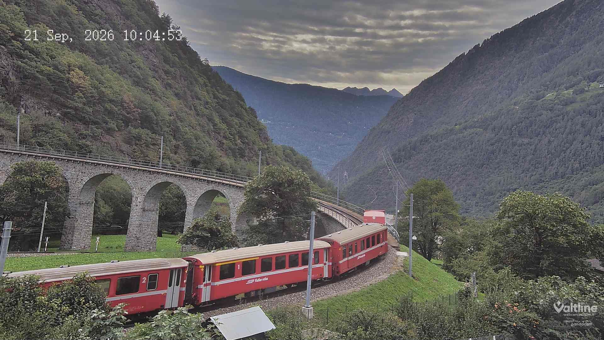 Brusio: Li Canvi: Webcam Trenino Rosso - Bernina Express in Valposchiavo