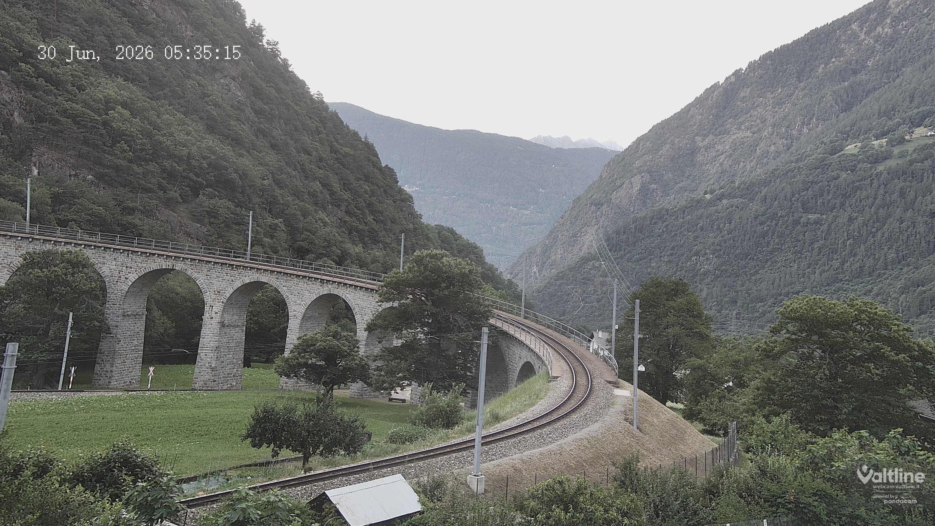 Brusio: Li Canvi: Webcam Trenino Rosso - Bernina Express in Valposchiavo