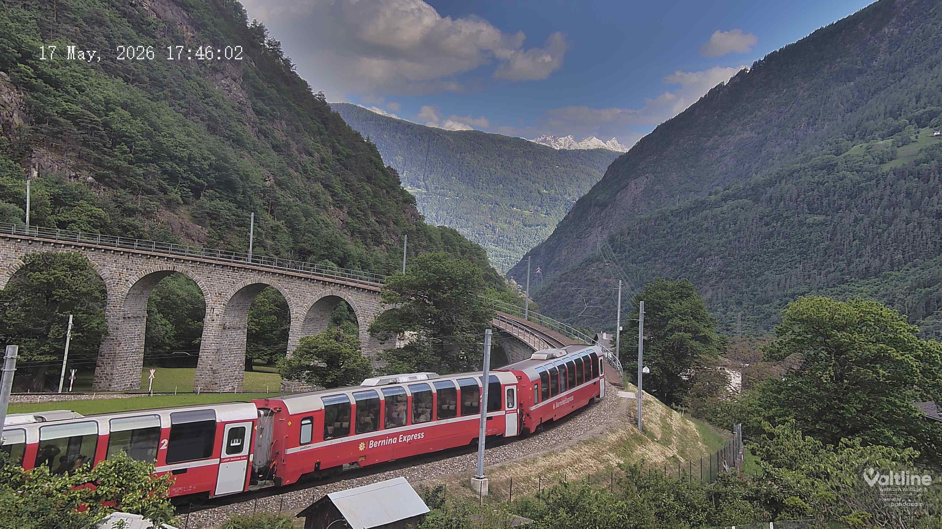 Brusio: Li Canvi: Webcam Trenino Rosso - Bernina Express in Valposchiavo
