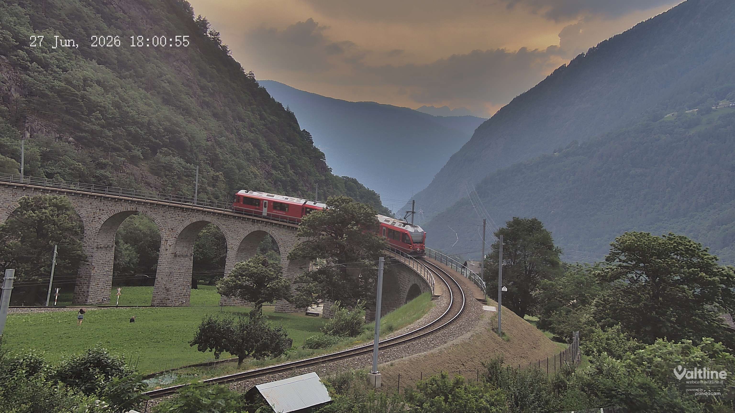 Brusio: Li Canvi: Webcam Trenino Rosso - Bernina Express in Valposchiavo