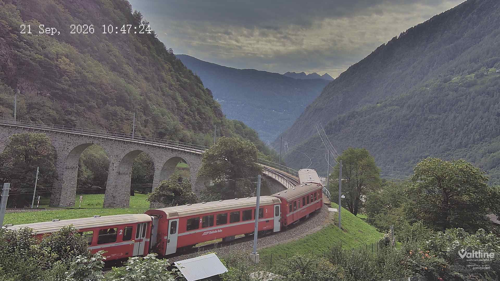 Brusio: Li Canvi: Webcam Trenino Rosso - Bernina Express in Valposchiavo