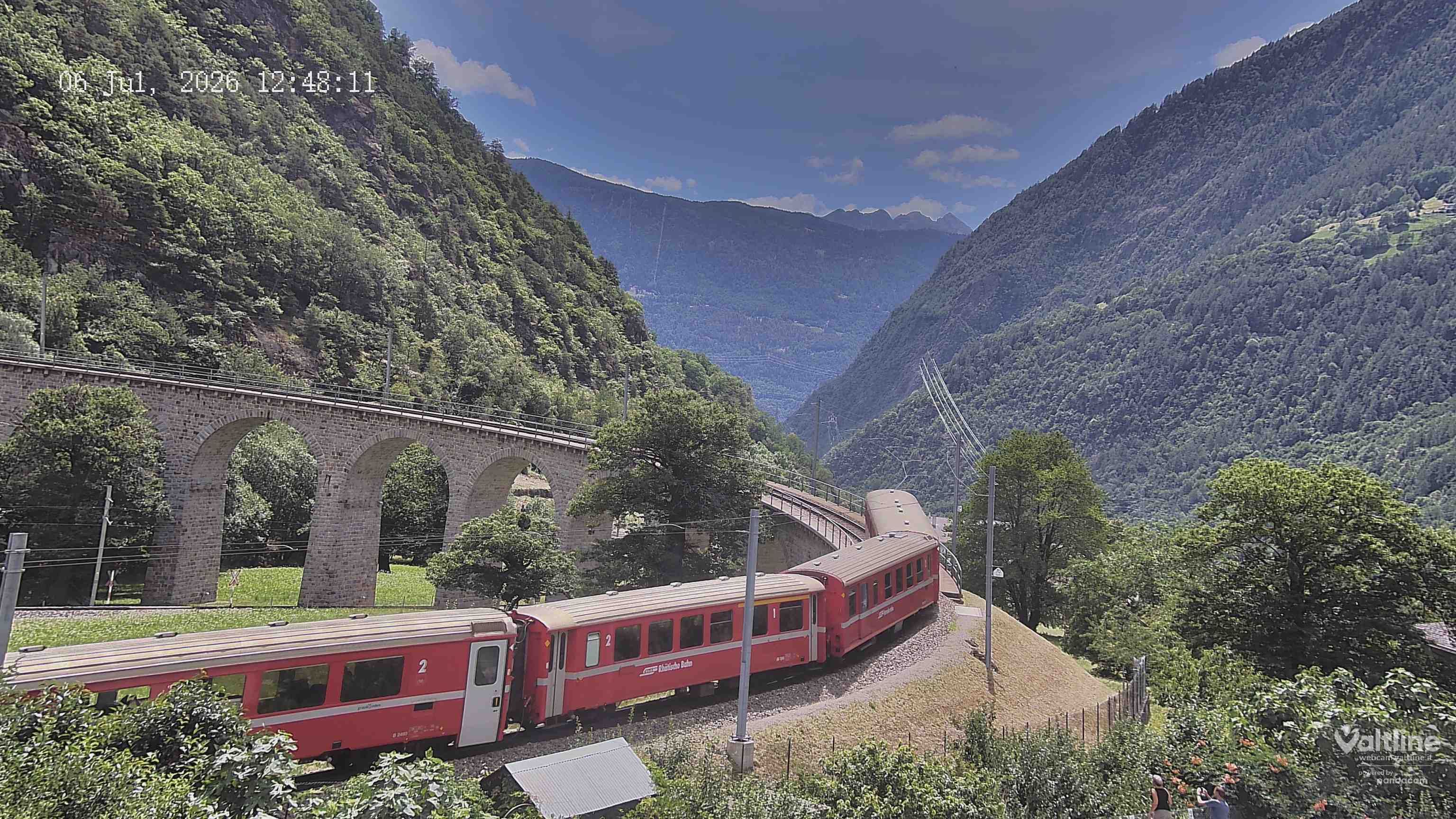 Brusio: Li Canvi: Webcam Trenino Rosso - Bernina Express in Valposchiavo