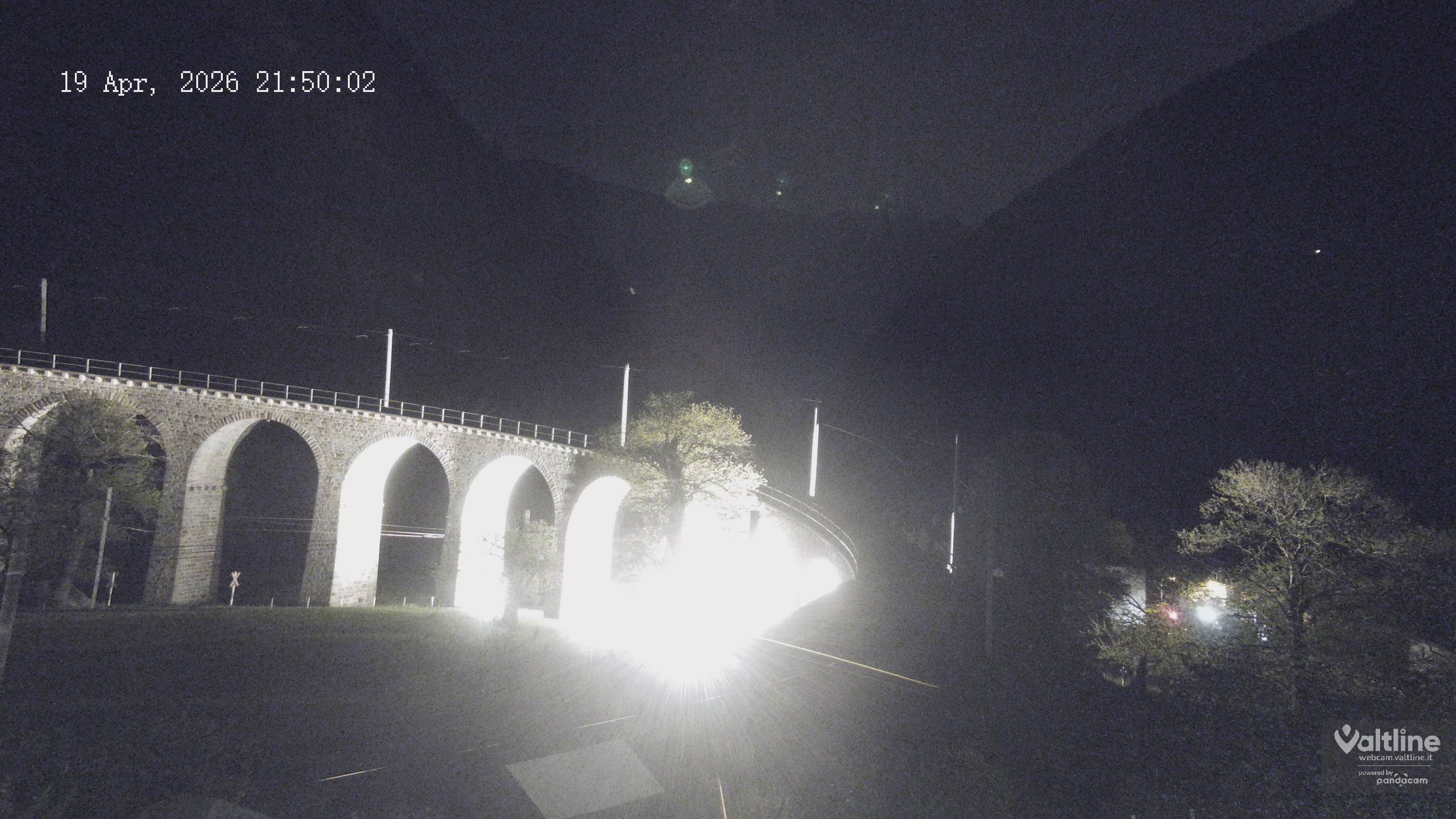 Brusio: Li Canvi: Webcam Trenino Rosso - Bernina Express in Valposchiavo