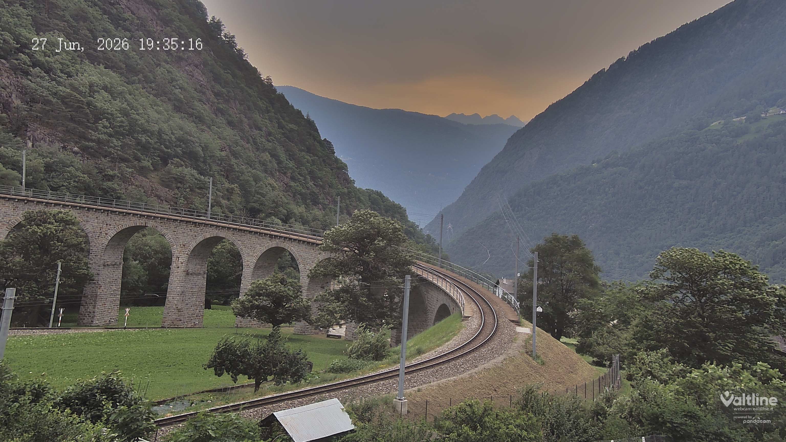 Brusio: Li Canvi: Webcam Trenino Rosso - Bernina Express in Valposchiavo
