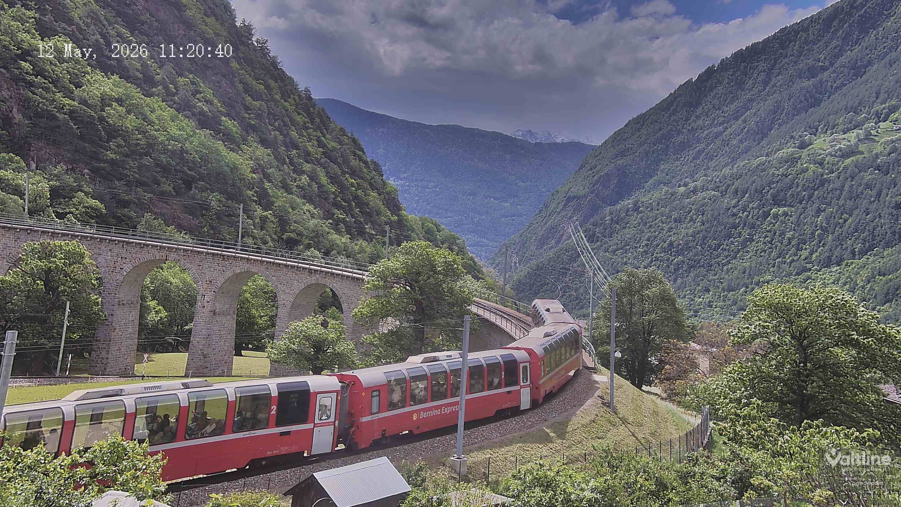 Brusio: Li Canvi: Webcam Trenino Rosso - Bernina Express in Valposchiavo