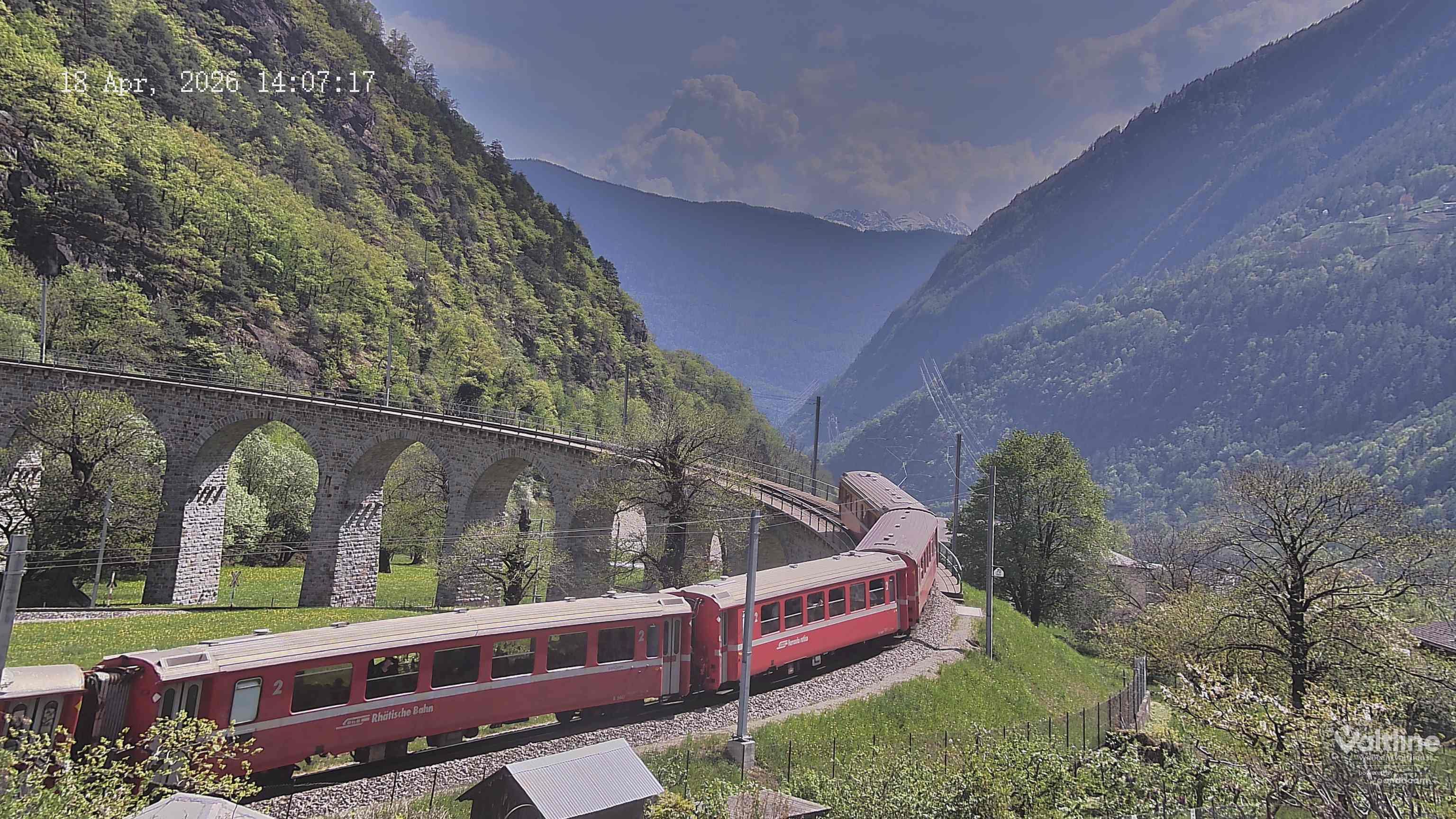 Brusio: Li Canvi: Webcam Trenino Rosso - Bernina Express in Valposchiavo