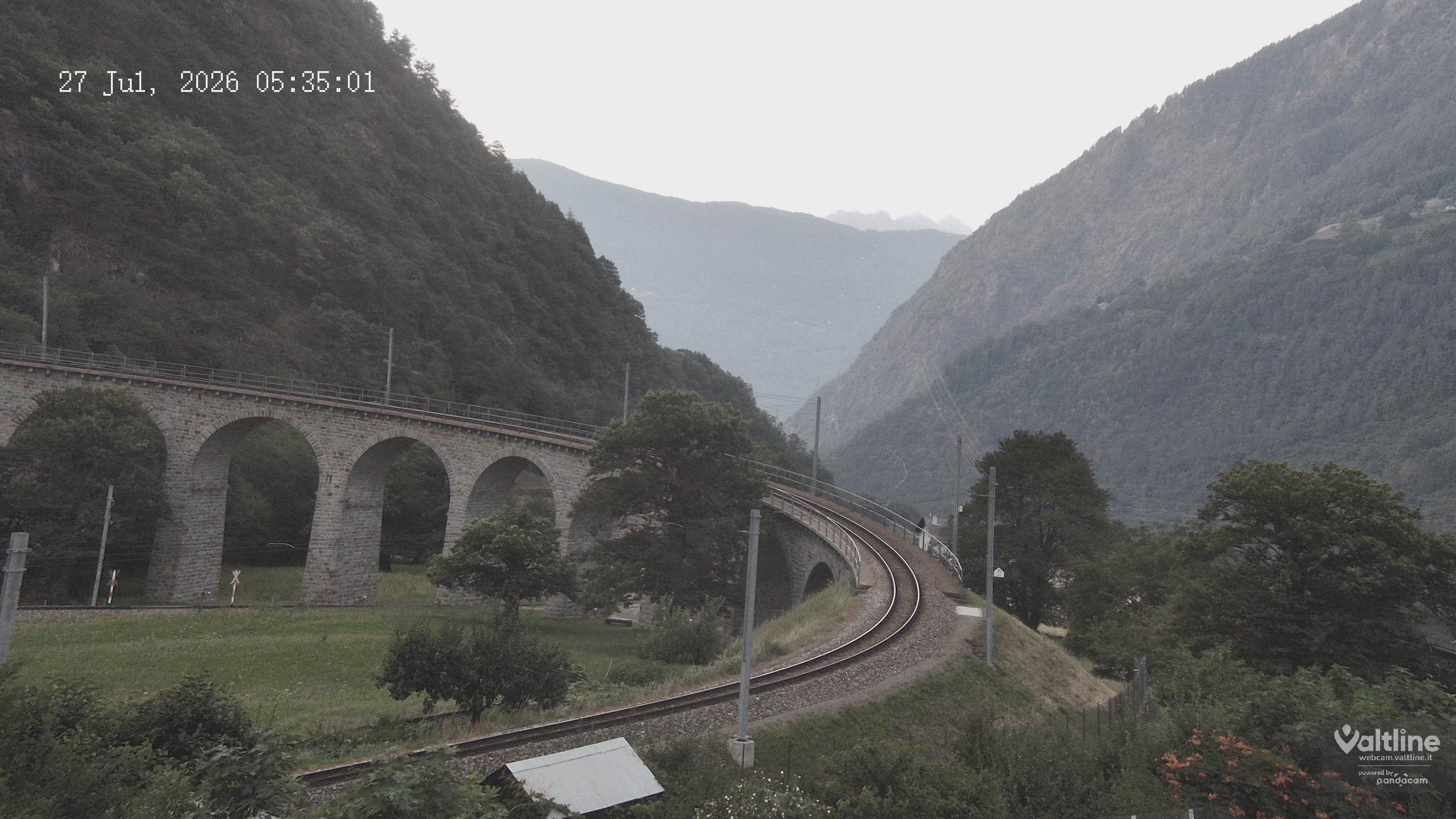 Brusio: Li Canvi: Webcam Trenino Rosso - Bernina Express in Valposchiavo