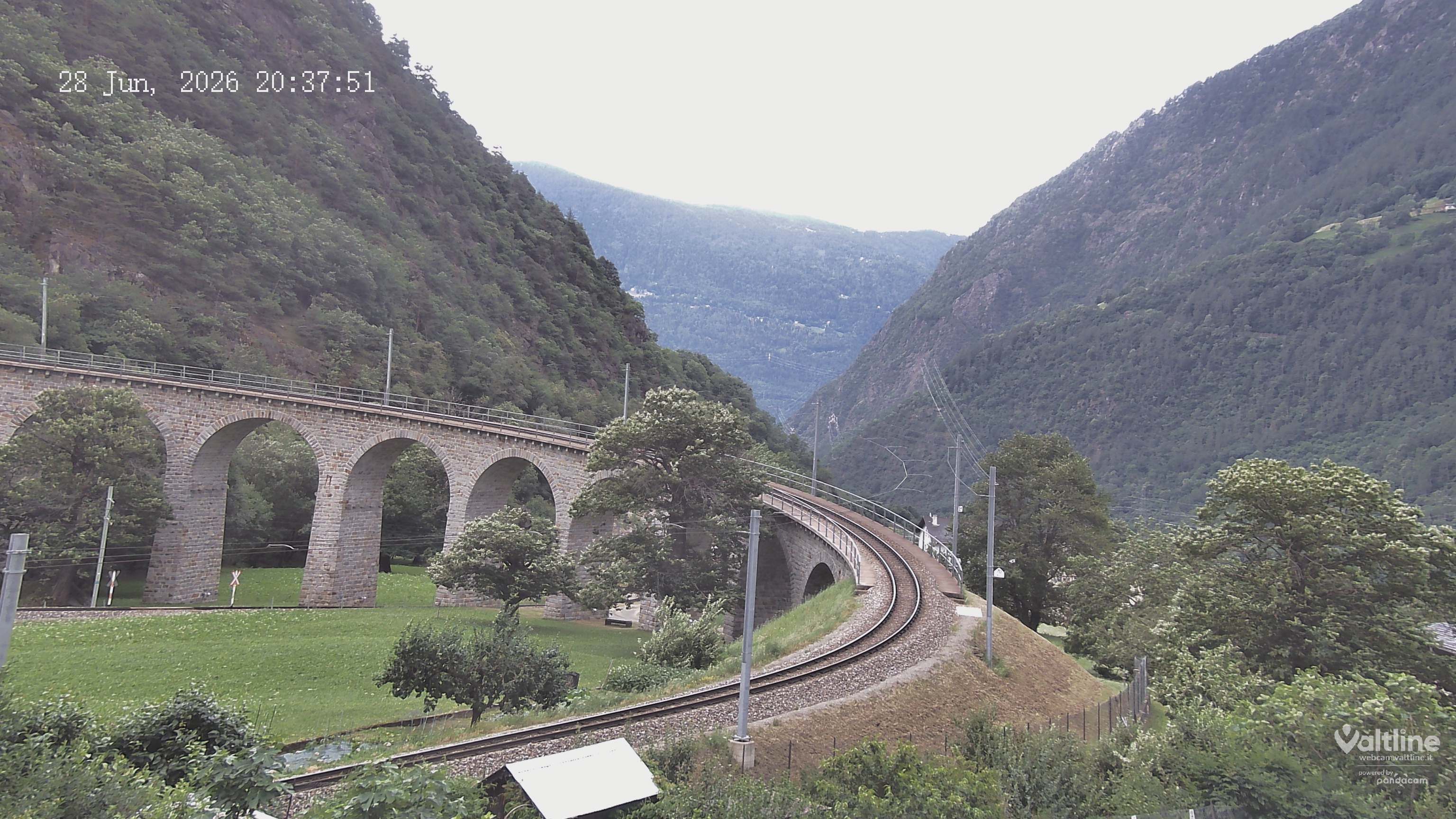 Brusio: Li Canvi: Webcam Trenino Rosso - Bernina Express in Valposchiavo