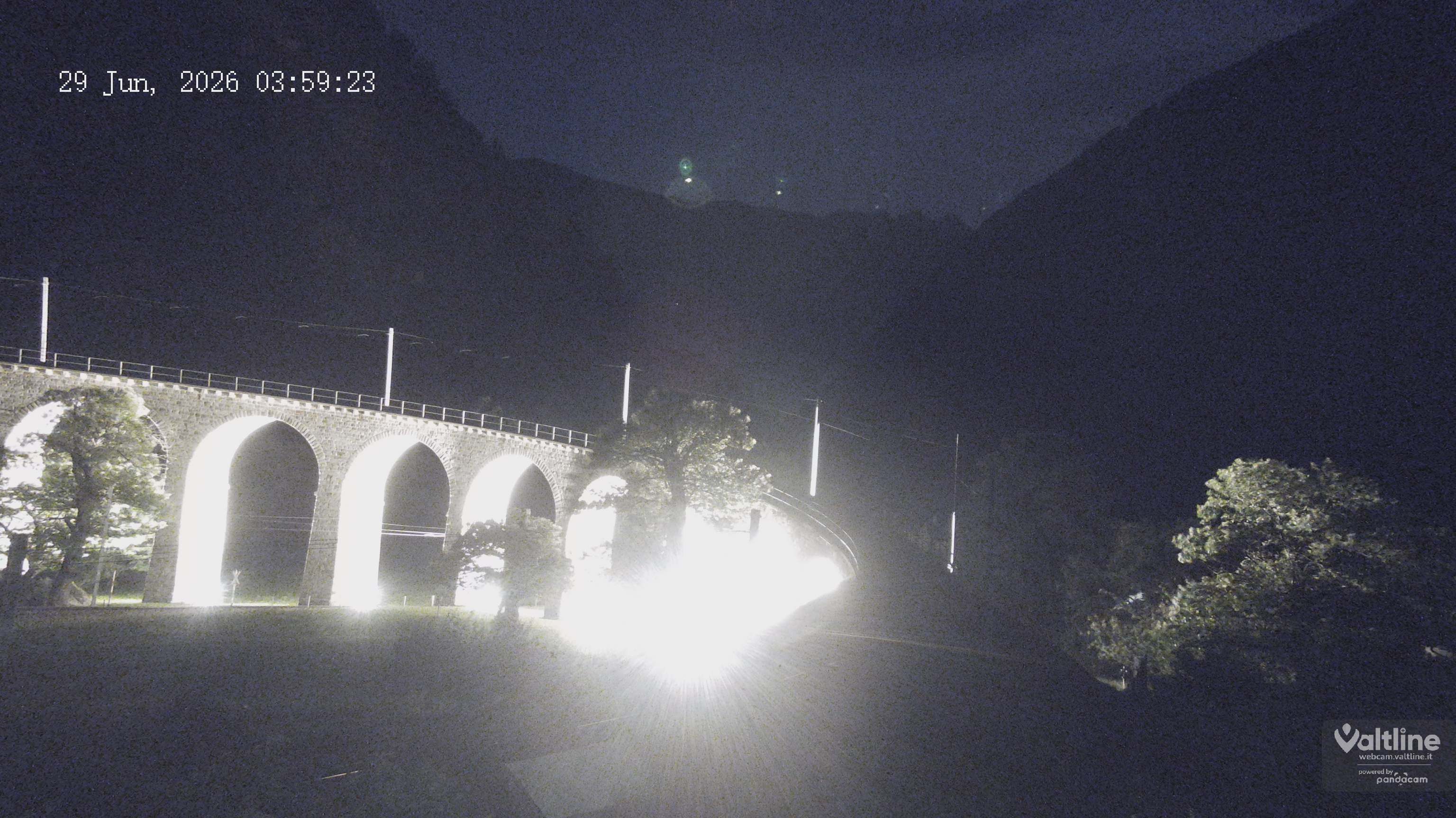 Brusio: Li Canvi: Webcam Trenino Rosso - Bernina Express in Valposchiavo