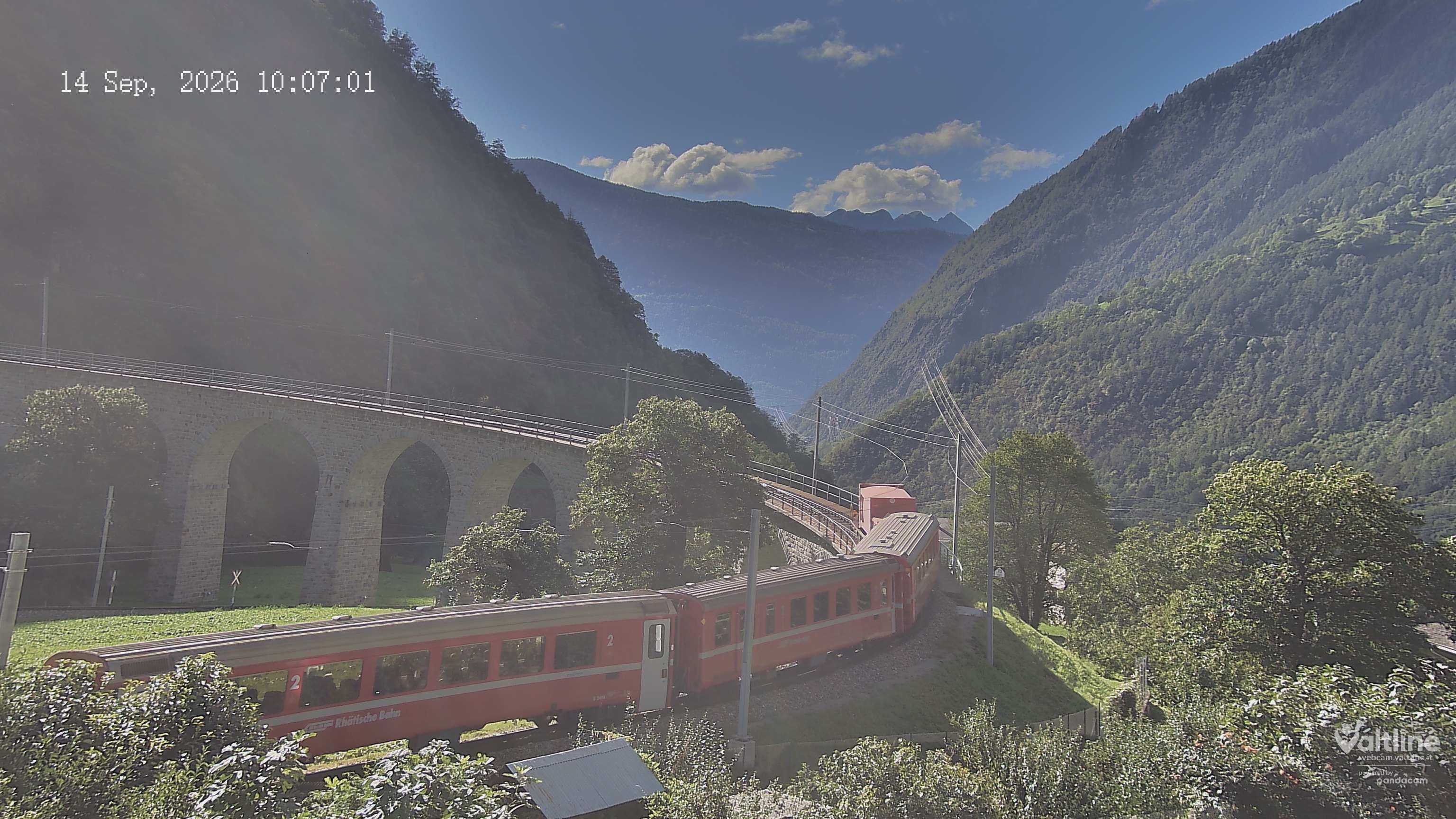 Brusio: Li Canvi: Webcam Trenino Rosso - Bernina Express in Valposchiavo