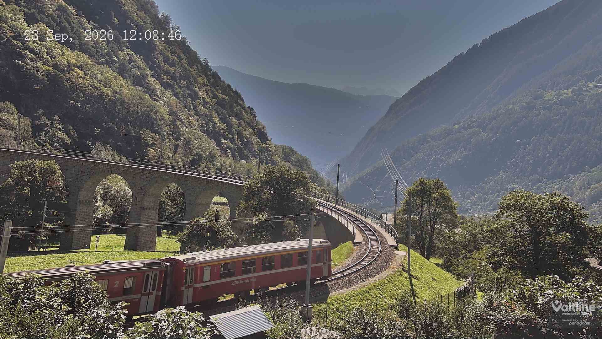 Brusio: Li Canvi: Webcam Trenino Rosso - Bernina Express in Valposchiavo