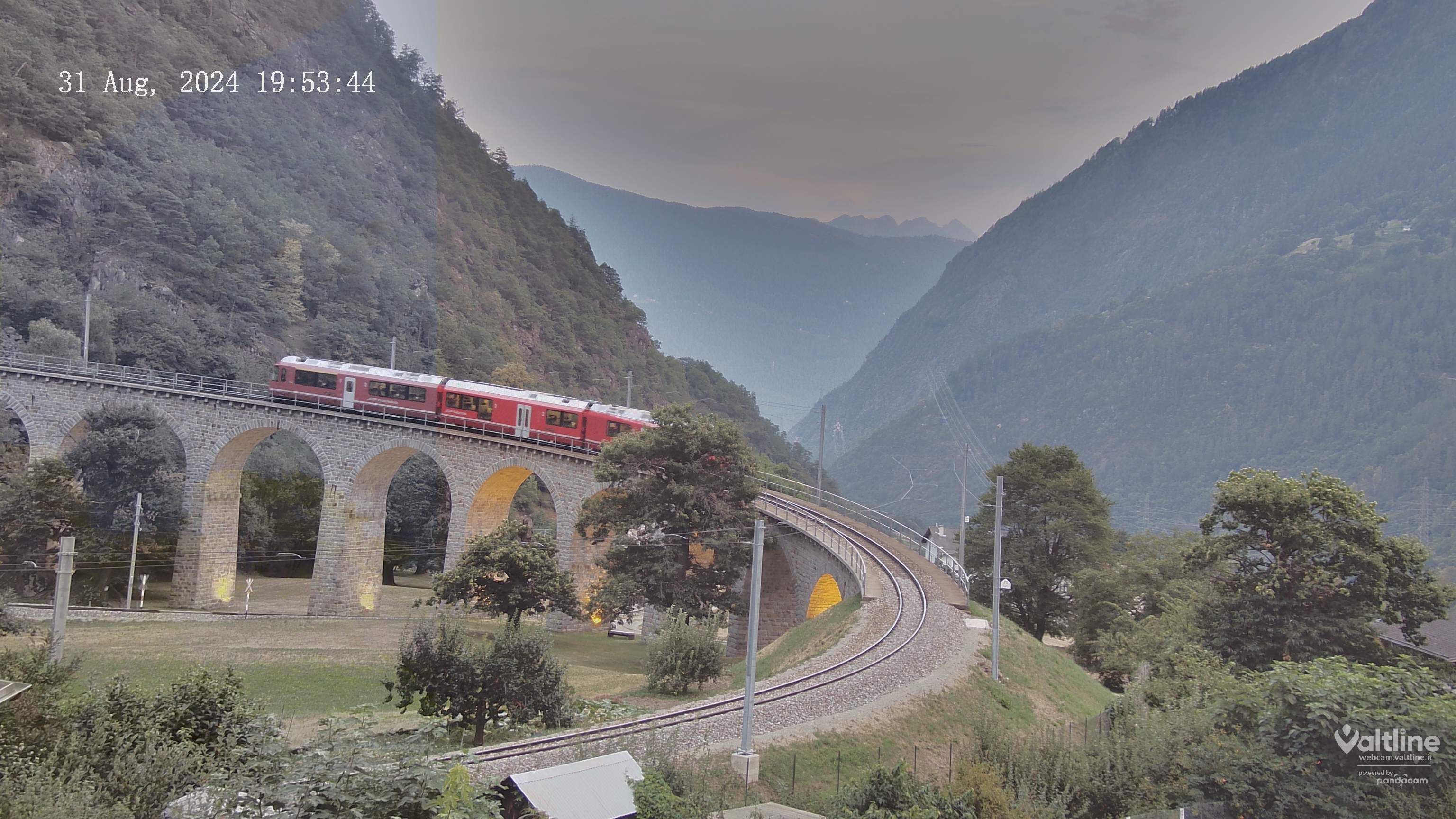 Li Canvi: Webcam Trenino Rosso - Bernina Express