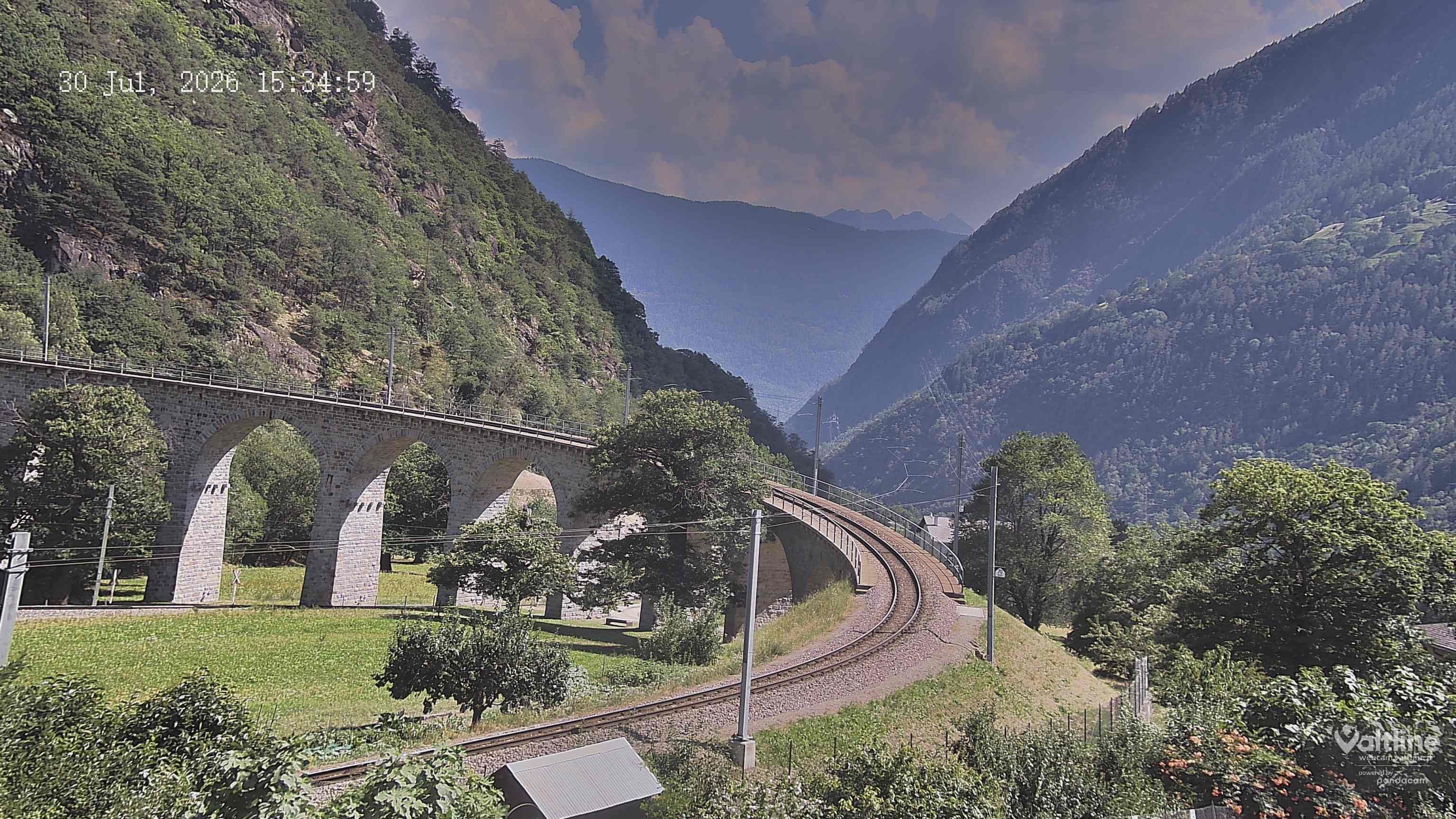 Brusio: Li Canvi: Webcam Trenino Rosso - Bernina Express in Valposchiavo