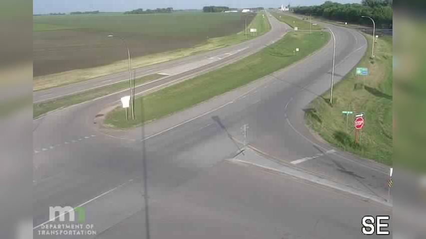 Traffic Cam East Grand Forks: US 2: U.S.2 SB @ Business Hwy 2 (2-4.42)