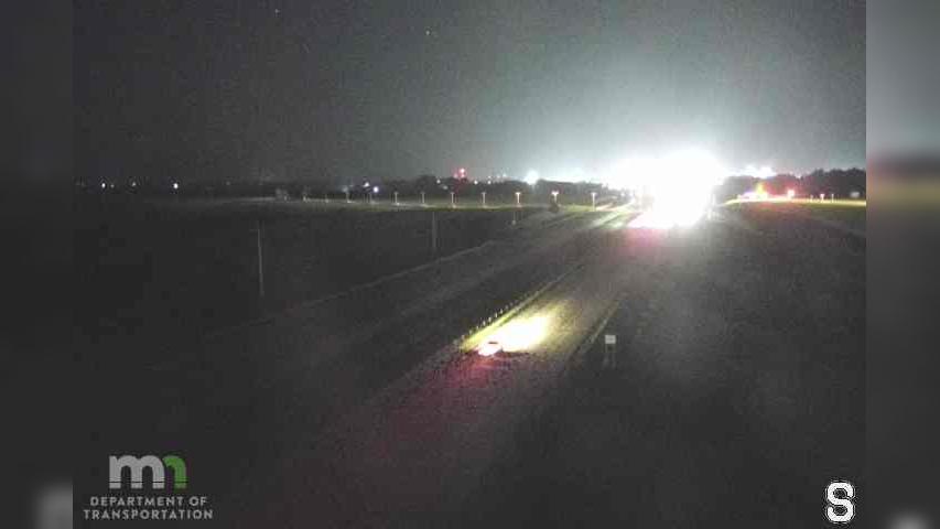 Traffic Cam Stewartville: US 63: T.H.63 SB S of 80th St (MP)