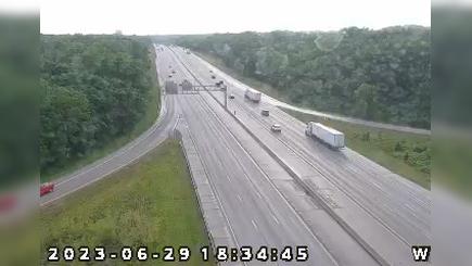 Traffic Cam Chesterton: I-94: 1-094-025-8-2 SR