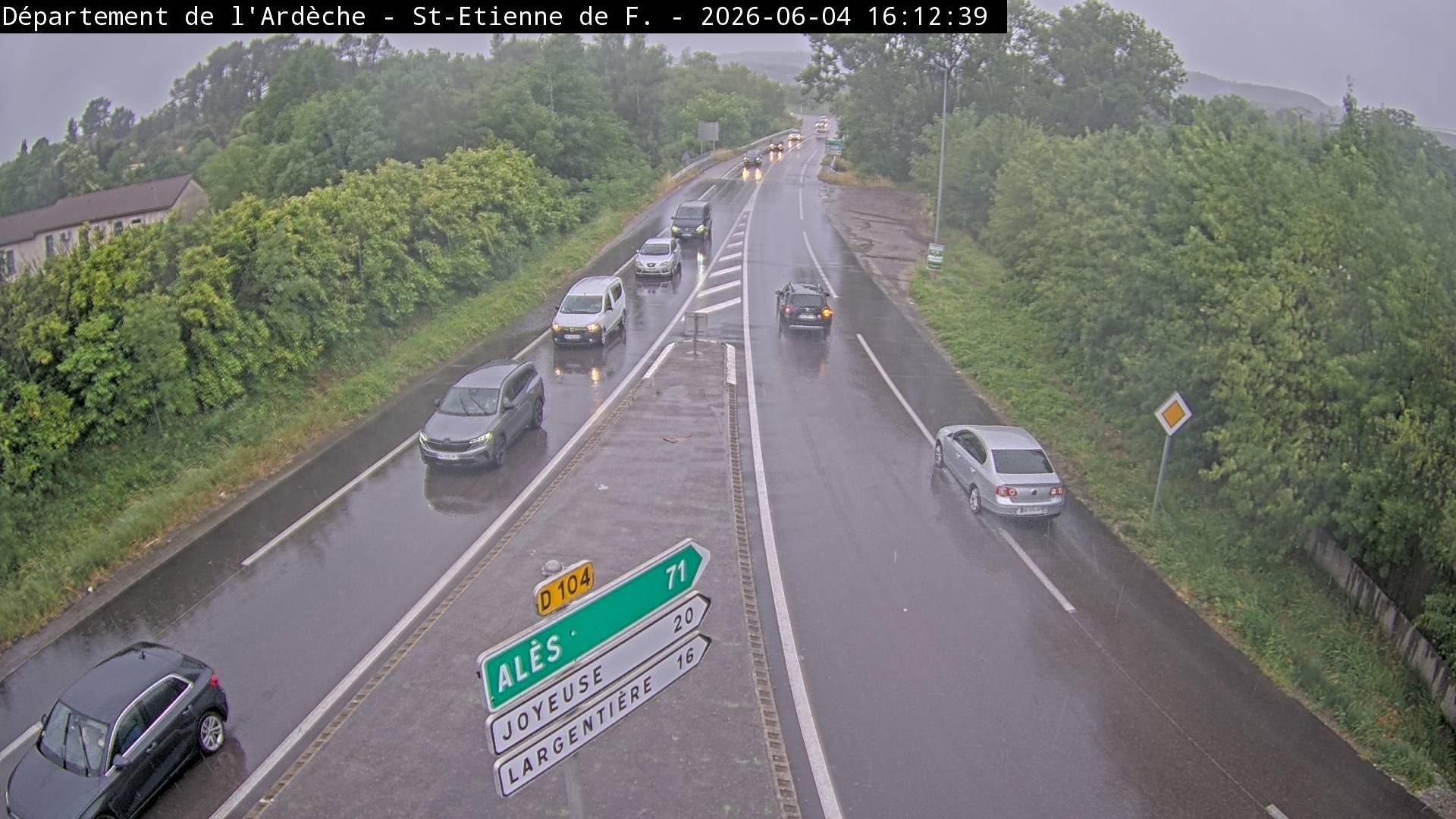 Traffic Cam Saint-Etienne-de-Fontbellon