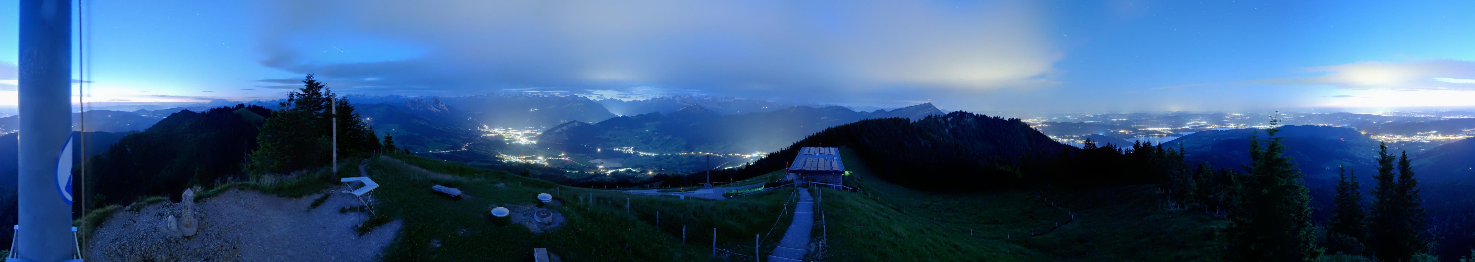 Zug: Wildspitz - Wildspitzstrasse