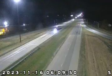Traffic Cam Warren: I-69: 1-069-277-6-1 SR