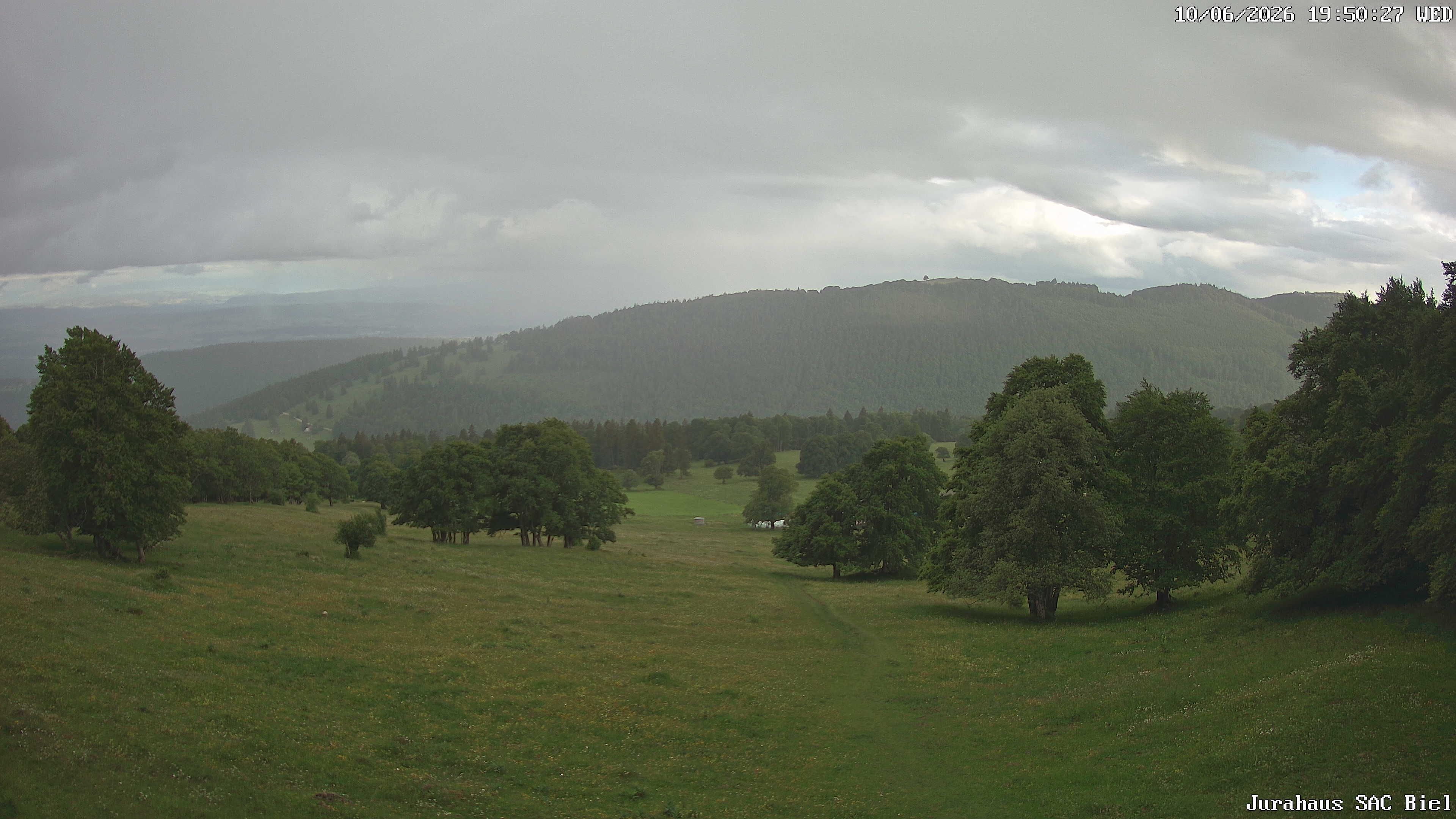 Orvin › Süden: Cabane du Jura CAS