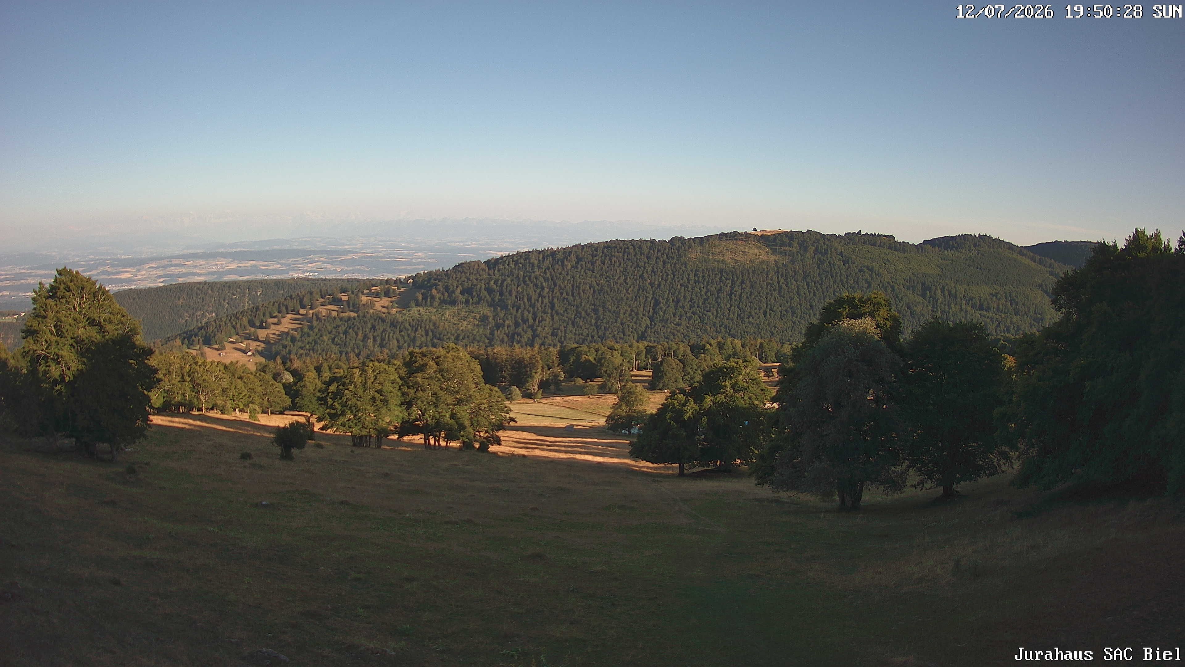 Orvin › Süden: Cabane du Jura CAS