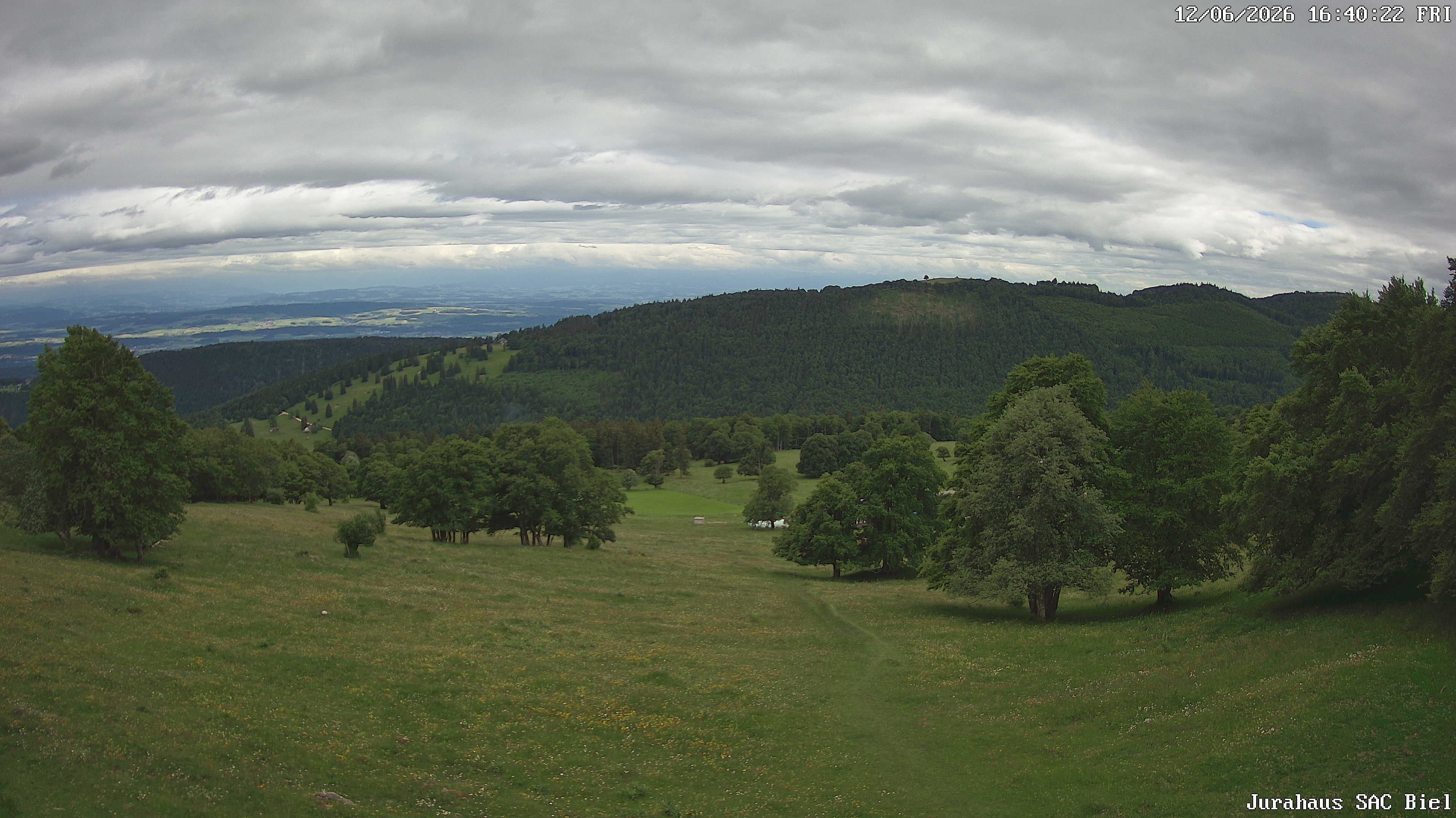 Orvin › Süden: Cabane du Jura CAS