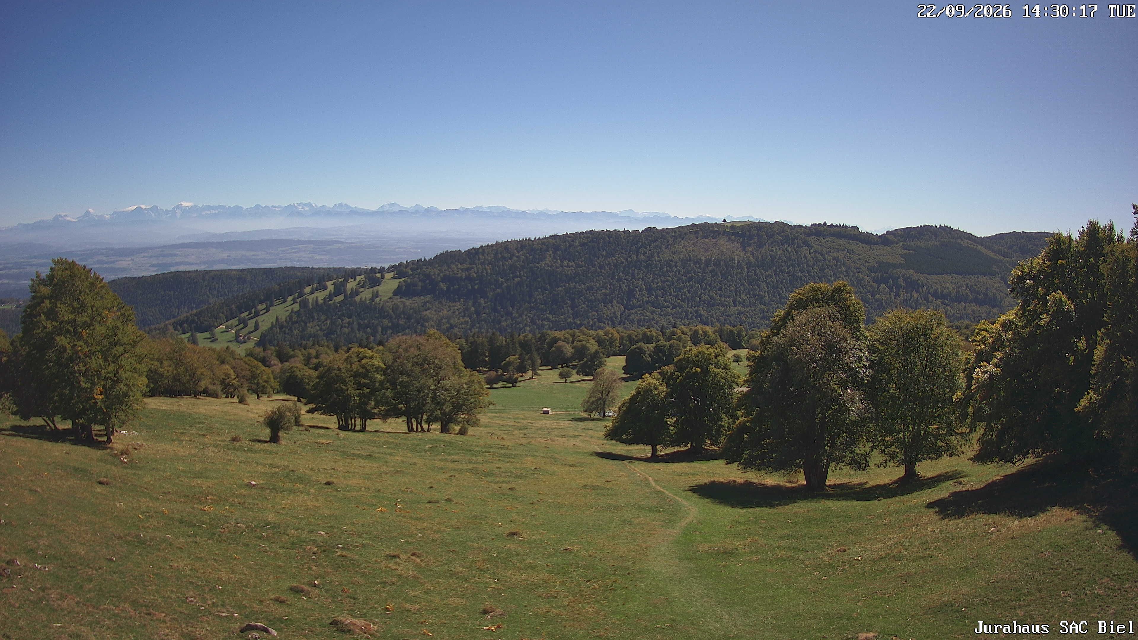 Orvin › Süden: Cabane du Jura CAS
