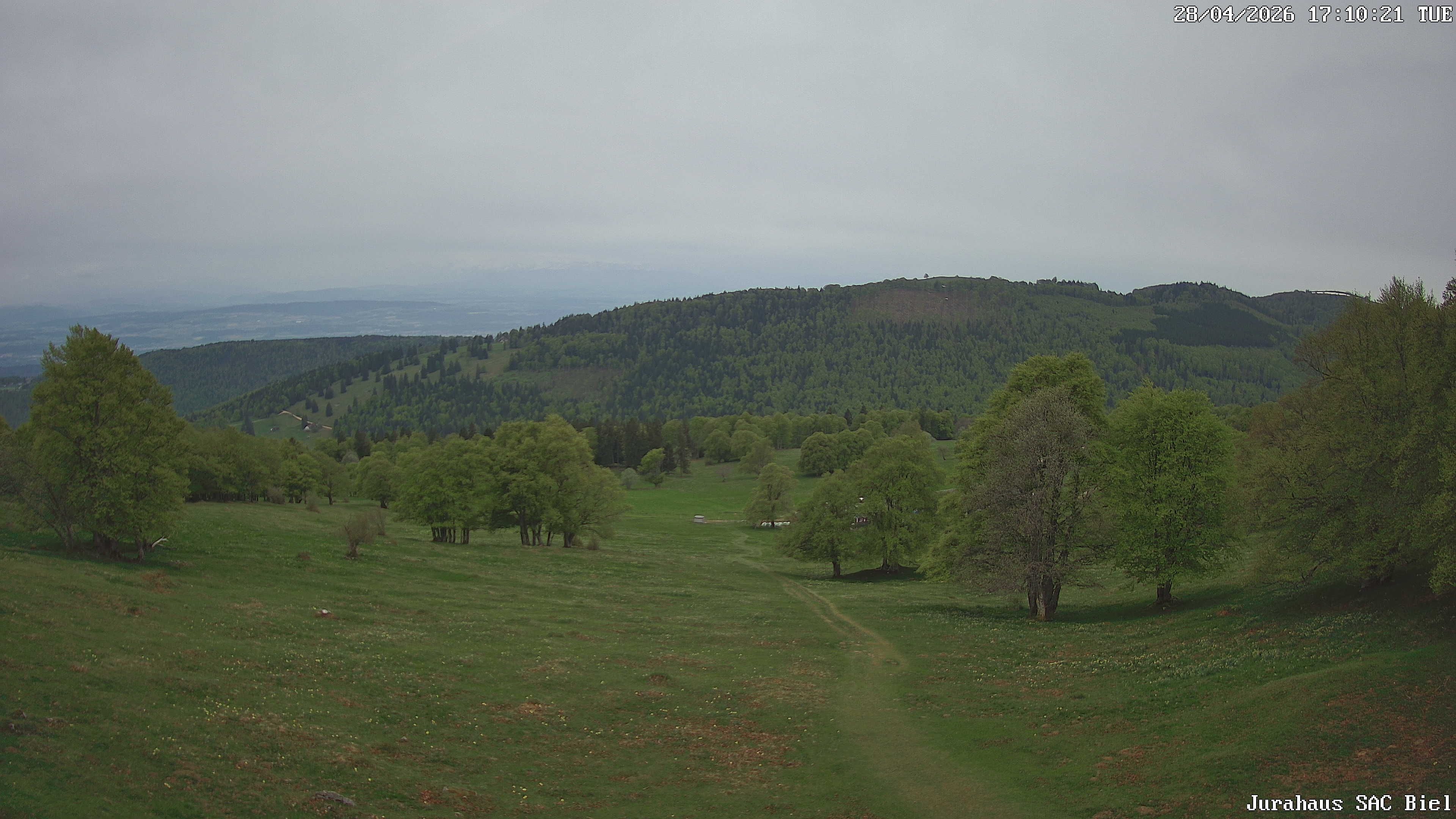 Orvin › Süden: Cabane du Jura CAS