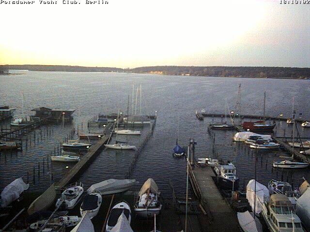 Traffic Cam Berlin: Wannsee, PYC