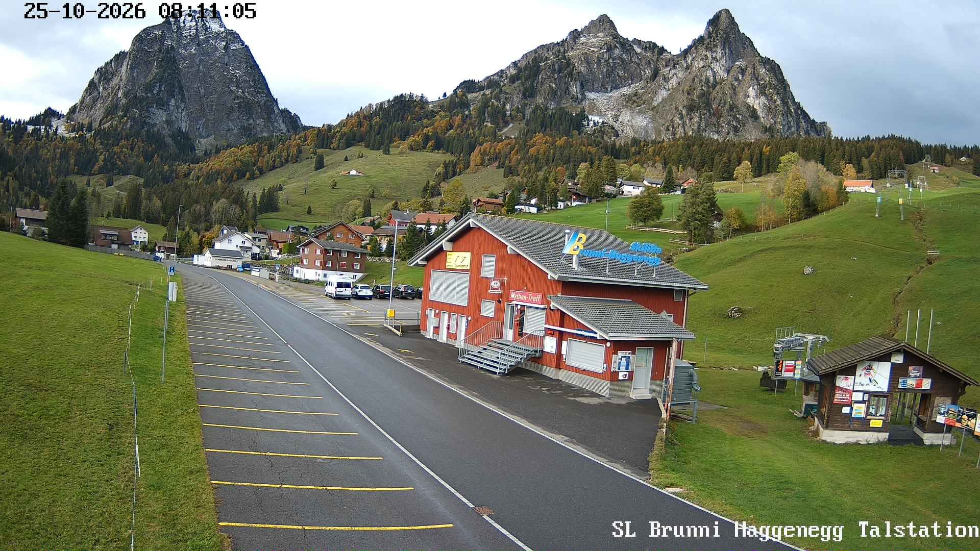 Brunni › Südwesten: Skilifte Brunni-Haggenegg AG - Sammelplatz Brunni-Alpthal Schweizer Skischule Einsiedeln - Kleiner Mythen - Grosser Mythen