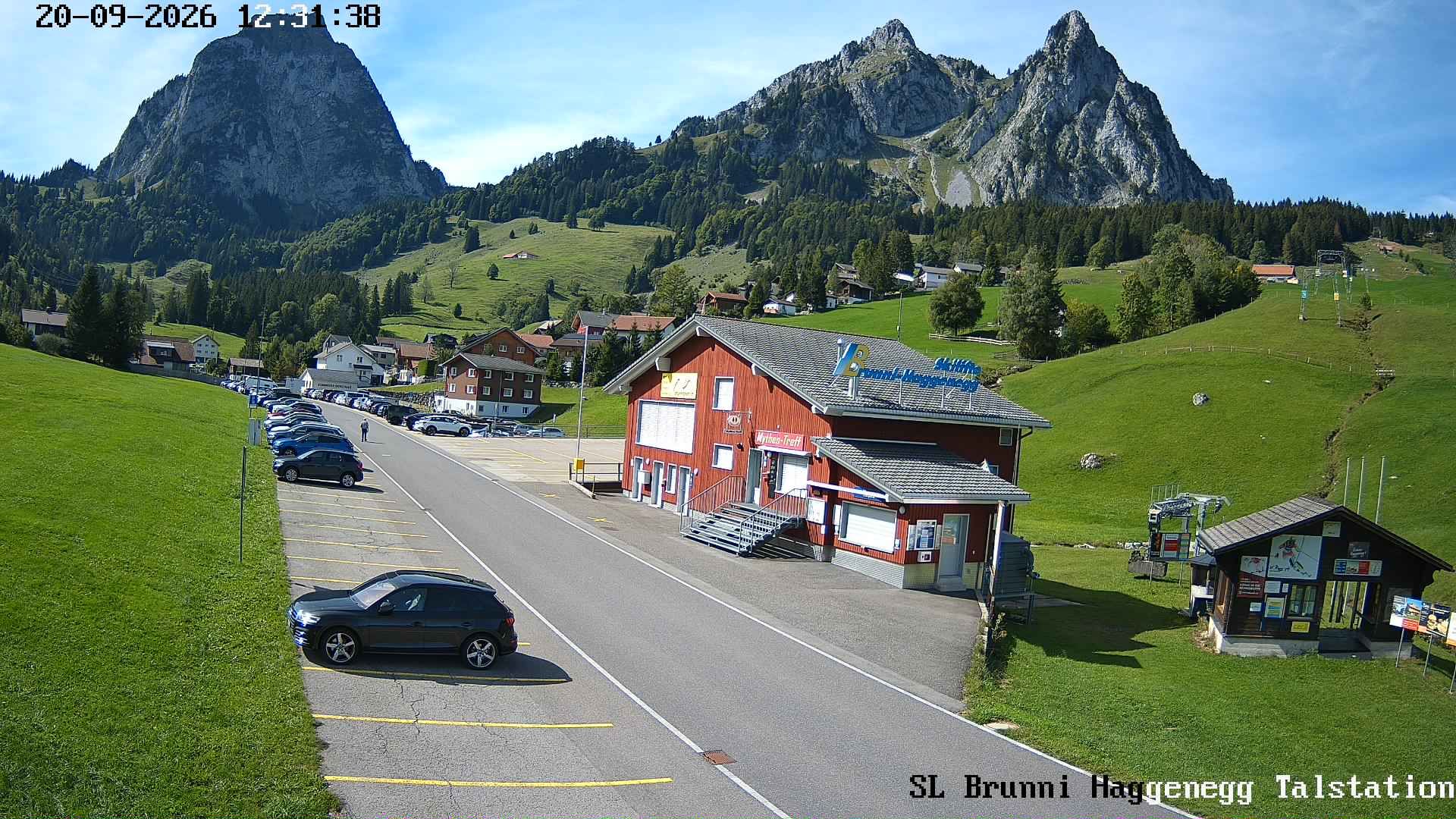 Brunni › Südwesten: Skilifte Brunni-Haggenegg AG - Sammelplatz Brunni-Alpthal Schweizer Skischule Einsiedeln - Kleiner Mythen - Grosser Mythen
