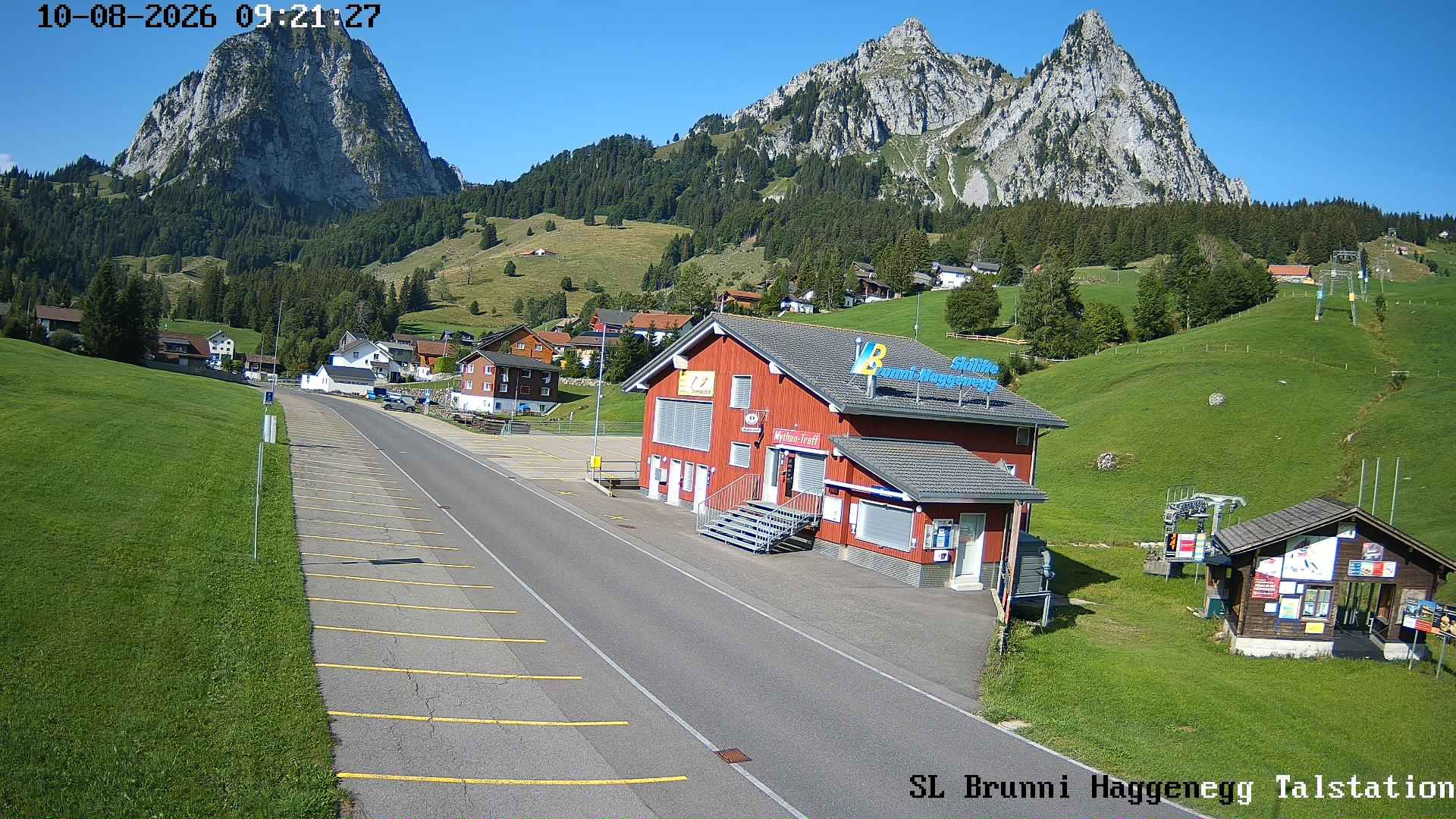 Brunni › Südwesten: Skilifte Brunni-Haggenegg AG - Sammelplatz Brunni-Alpthal Schweizer Skischule Einsiedeln - Kleiner Mythen - Grosser Mythen