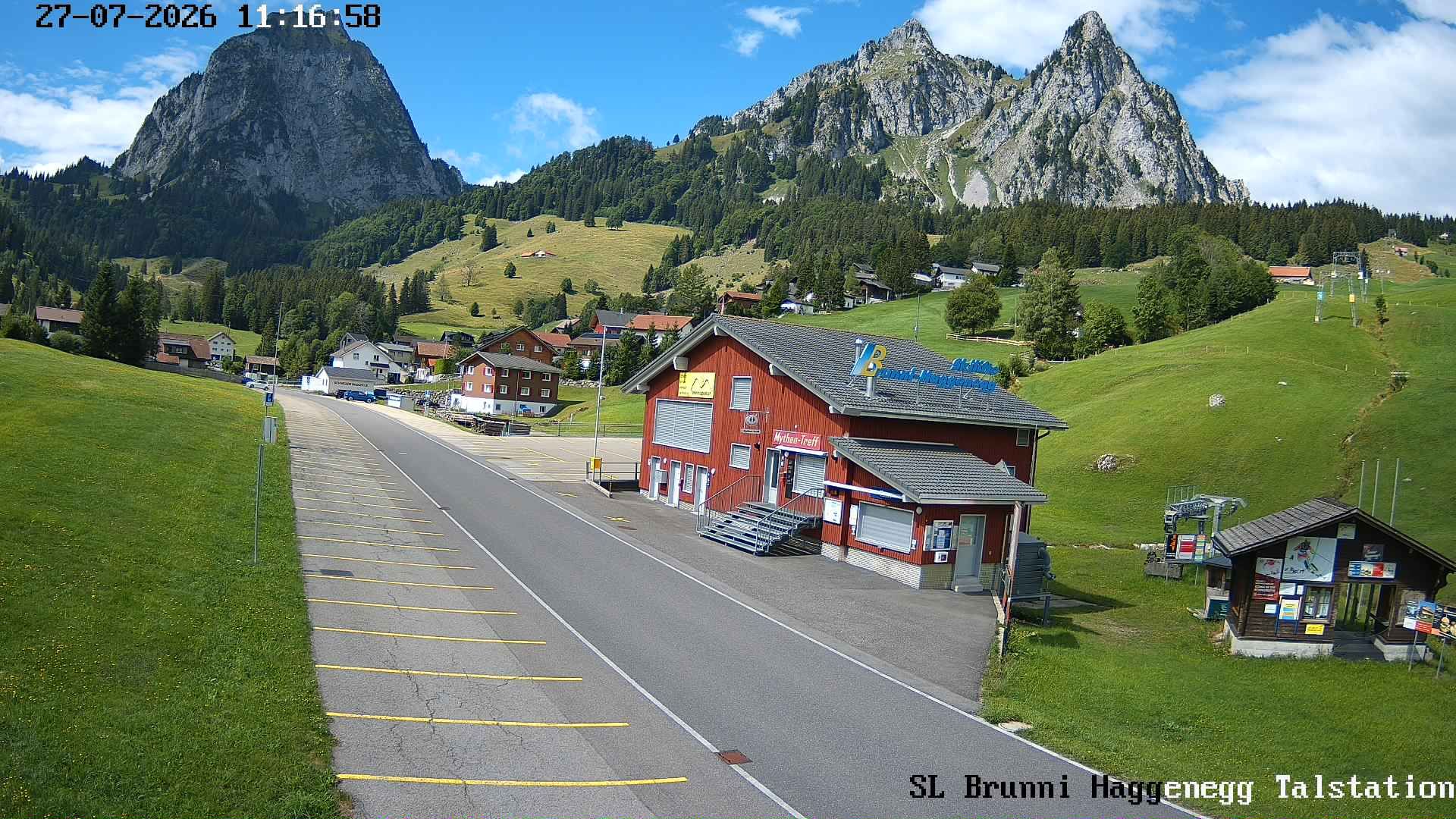 Brunni › Südwesten: Skilifte Brunni-Haggenegg AG - Sammelplatz Brunni-Alpthal Schweizer Skischule Einsiedeln - Kleiner Mythen - Grosser Mythen