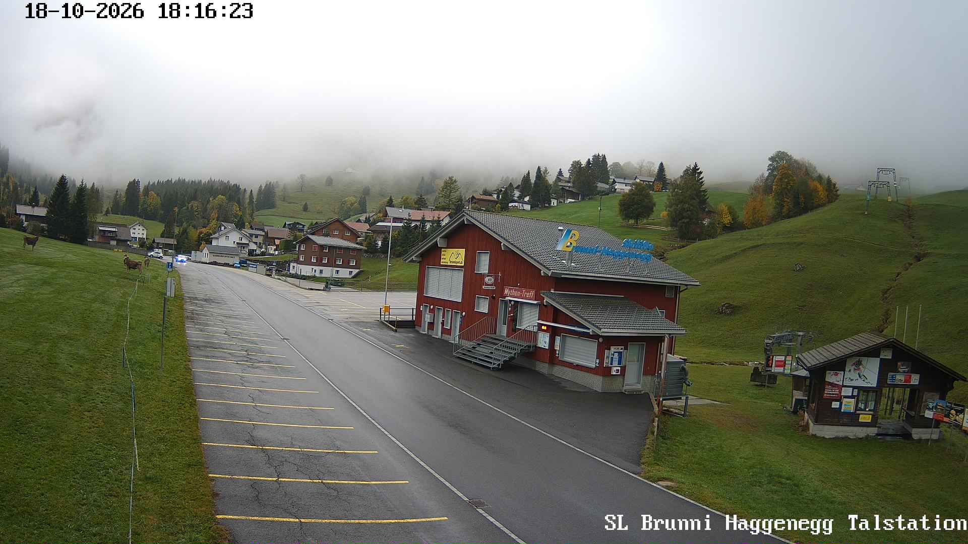 Brunni › Südwesten: Skilifte Brunni-Haggenegg AG - Sammelplatz Brunni-Alpthal Schweizer Skischule Einsiedeln - Kleiner Mythen - Grosser Mythen