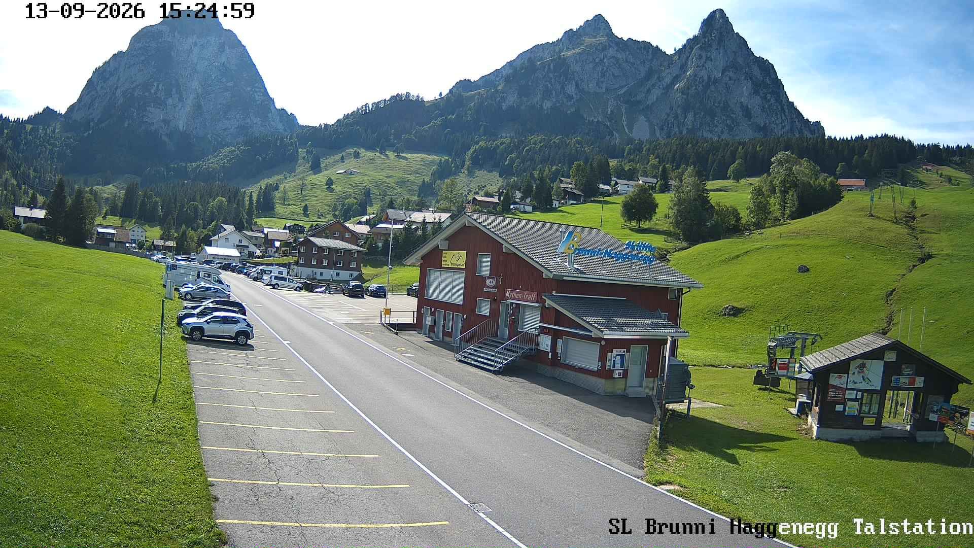 Brunni › Südwesten: Skilifte Brunni-Haggenegg AG - Sammelplatz Brunni-Alpthal Schweizer Skischule Einsiedeln - Kleiner Mythen - Grosser Mythen