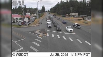 Oak Harbor Midway Blvd: Traffic & Landscape