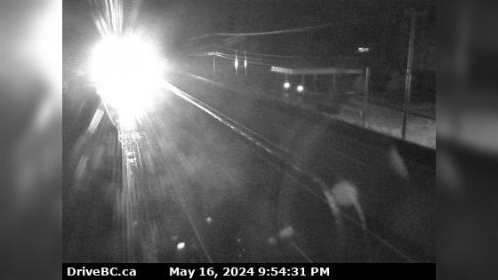 Traffic Cam Columbia-Shuswap Regional District › West: Hwy 1 near Perry River Bridge, about 30 km east of Sicamous, looking west
