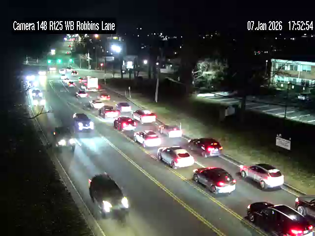 Traffic Cam Westbury › West: NY 25 at Robbins Lane