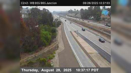 Traffic Cam San Ysidro › West: C242) I-905 : I-805