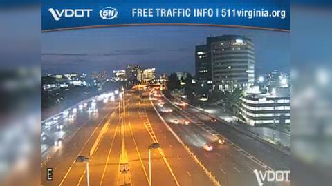 Traffic Cam Idylwood: I-495 - MM 47 - Median - I-495 south of VA-7