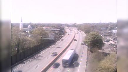 Traffic Cam Stratford: CAM - I-95 SB Exits 32 - Main St