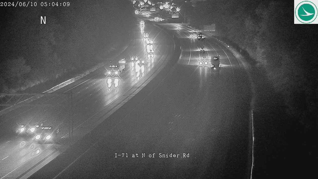 Traffic Cam Sixteen Mile Stand: I-71 at N of Snider Rd