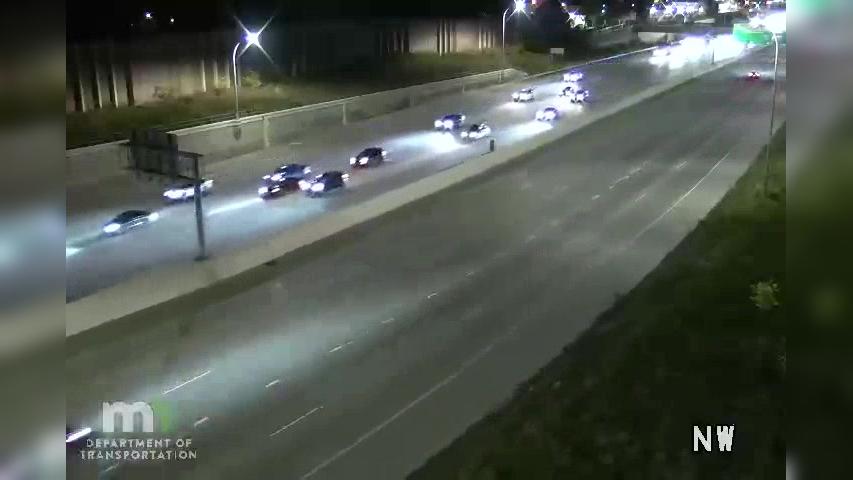 Traffic Cam Phillips West: I-35W NB @ 26th St
