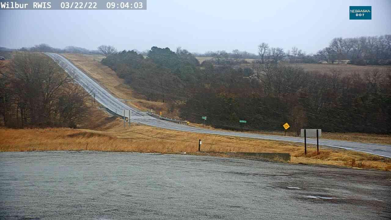 Traffic Cam Western: NE : W of Wilber: various views