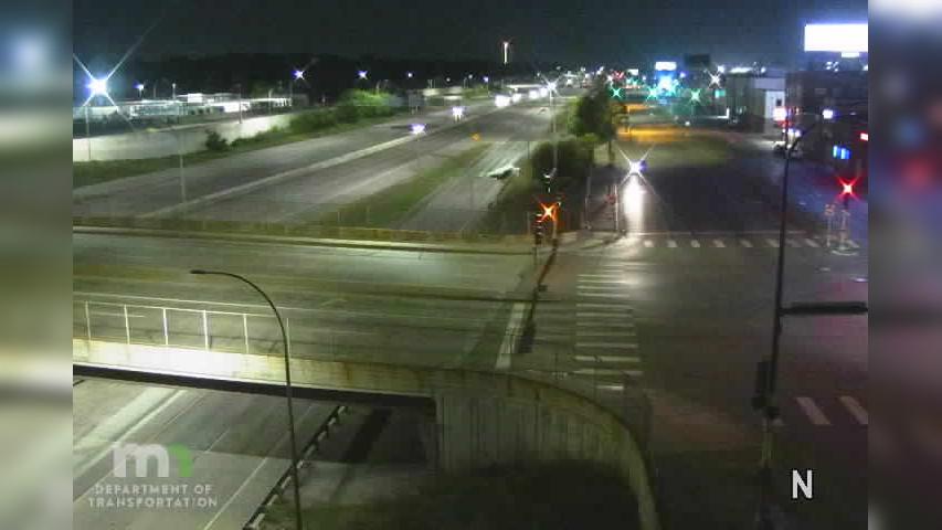 Traffic Cam Near North: I-94: I-94 NB @ Broadway Ave