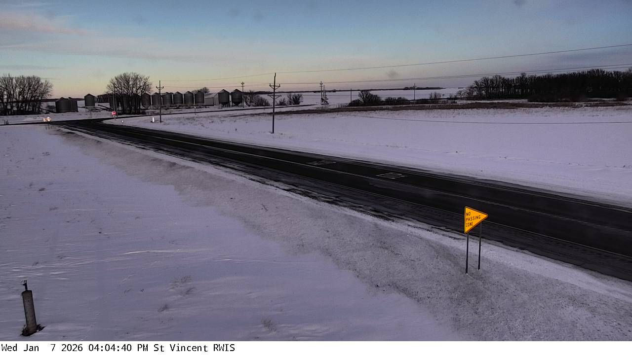 Traffic Cam Saint Vincent Junction: MN 171: T.H.171 (St. Vincent - MP 2): T.H.171 (St. Vincent - MP 2) View