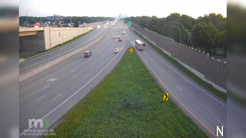 Traffic Cam Richfield: MN 62: I-35W NB E Jct T.H.62