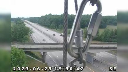 Traffic Cam Little Acre: I-65: 1-065-058-3-1 N OF SR