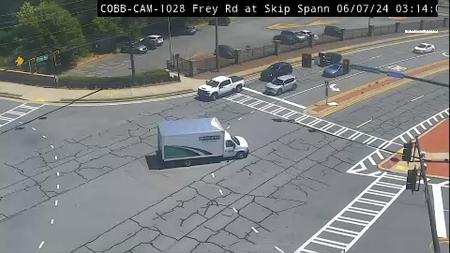 Traffic Cam Kennesaw: 111888--2