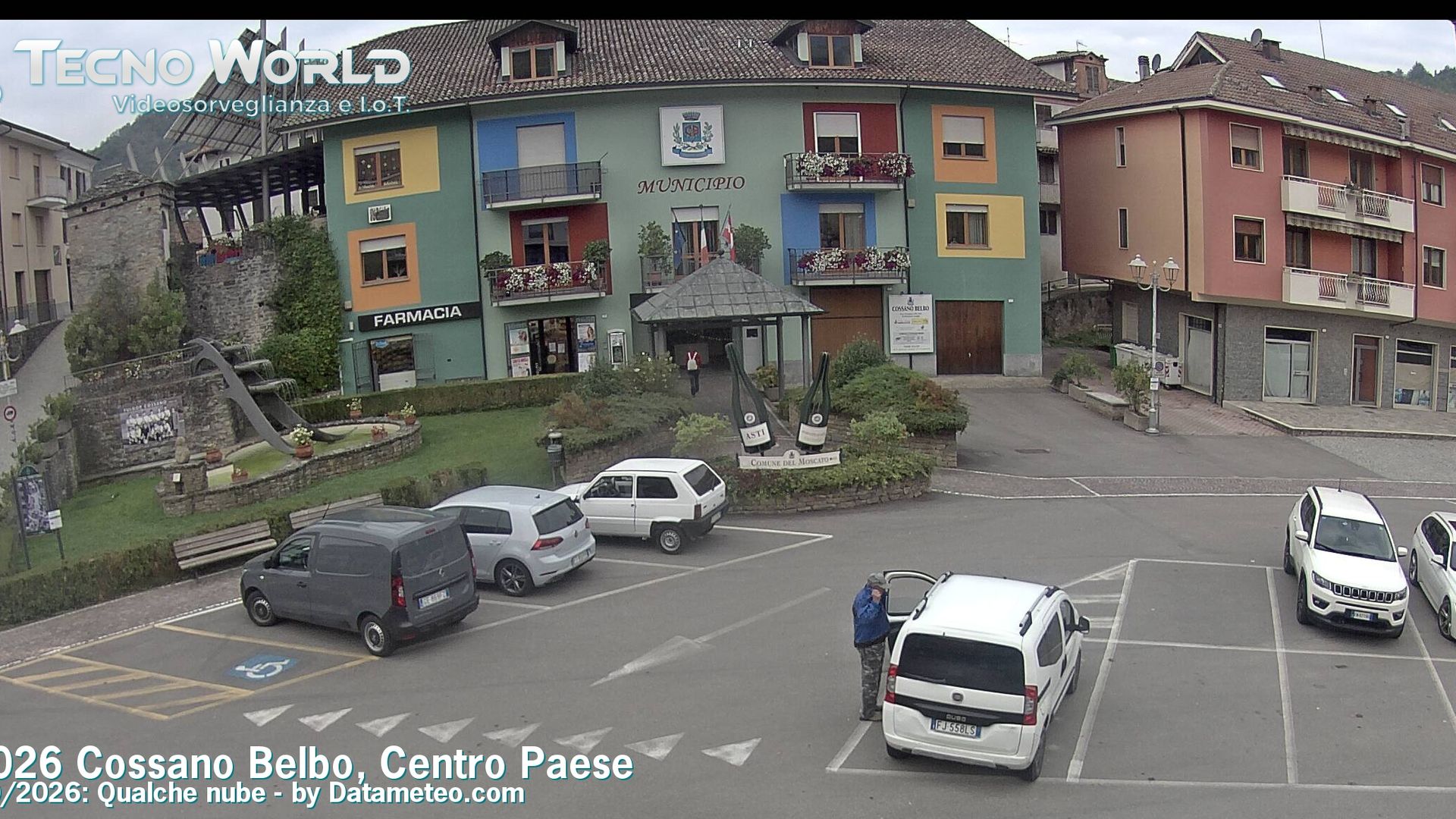 Traffic Cam Cossano Belbo: Piedmont - Piazza Giovanni Balbo